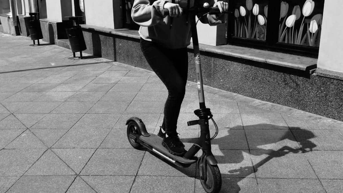 Empresa brasileira inaugura fábrica de patinetes elétricas em Manaus