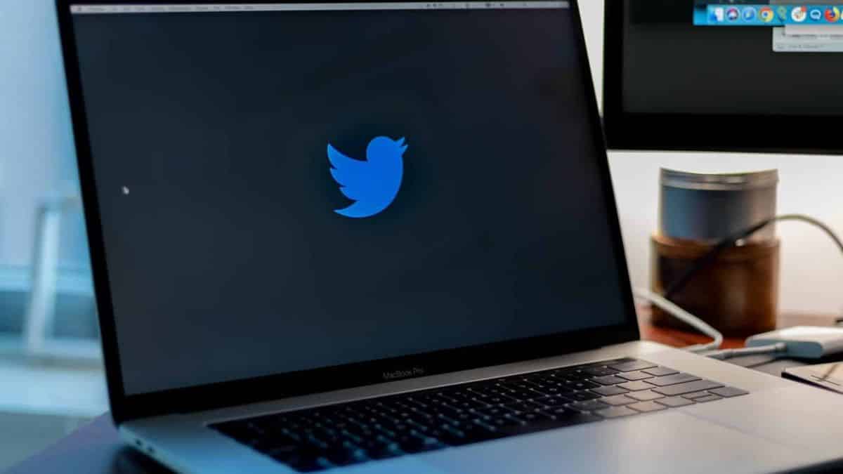 Twitter voltará a verificar contas em 2021