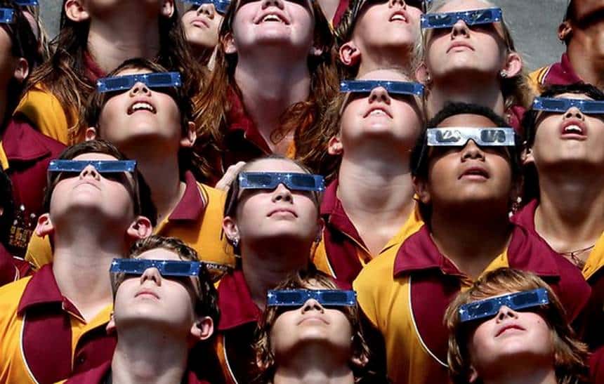 Nasa fotografa sombra da Lua sobre a Terra durante eclipse; veja ...