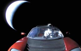 Carro da Tesla lançado ao espaço já ultrapassou Marte