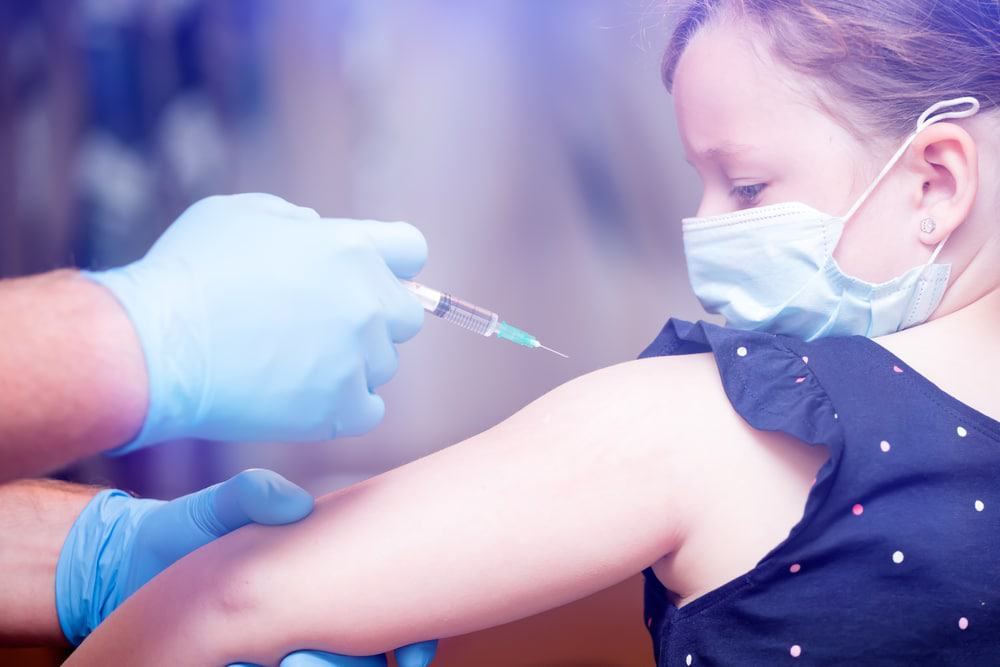 Vacina de Oxford será testada em crianças