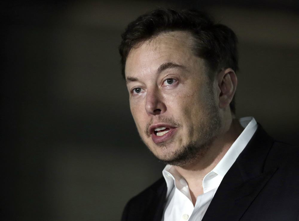 Musk quer recuperar Space Heavy no ar