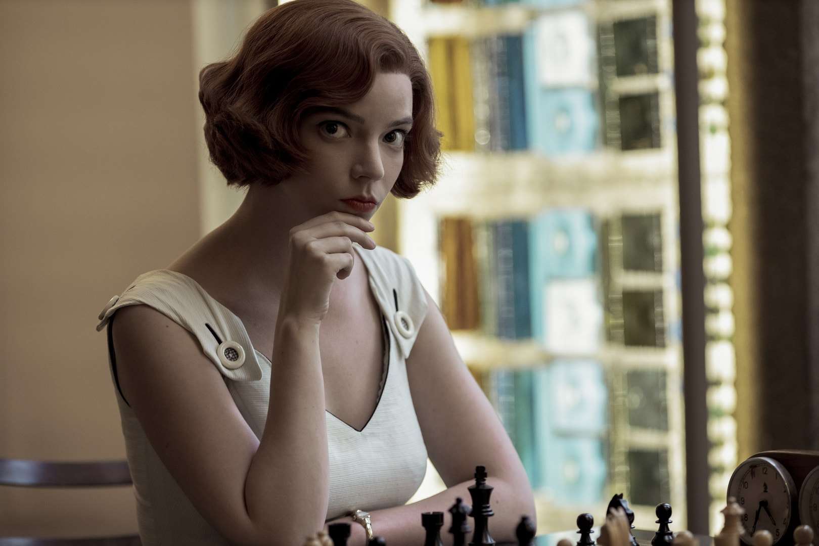 Anya Taylor-Joy interpreta prodígio do xadrez no trailer de nova minissérie  da Netflix