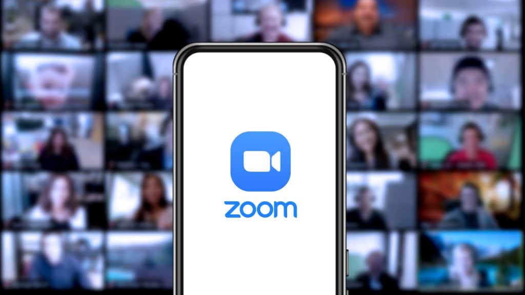 Aplicativo Zoom aberto em smartphone