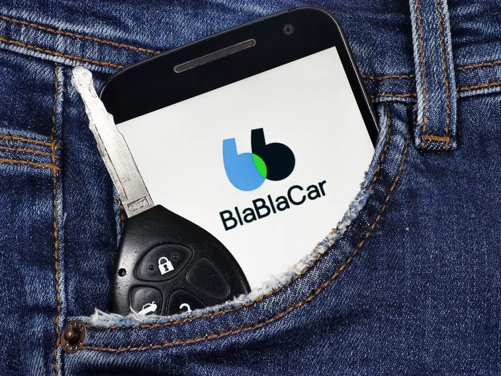 App do BlaBlaCar aberto em smartphone