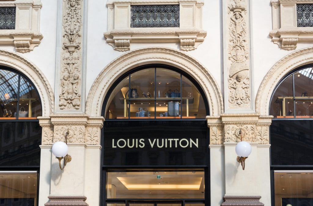 Fachada de loja da Louis Vuitton