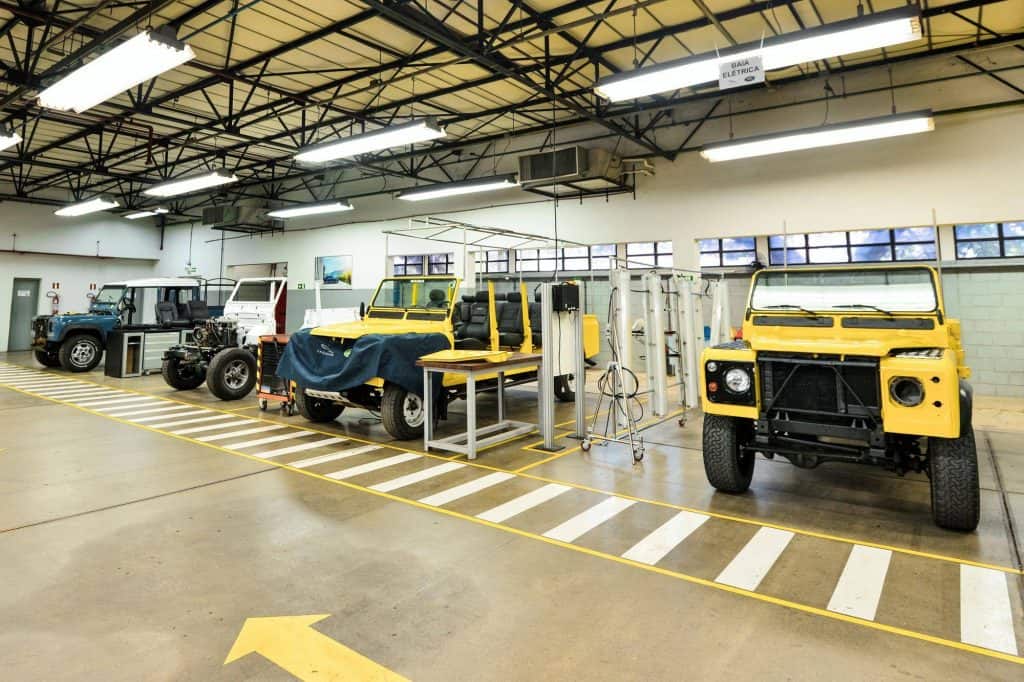 whatsapp-image-2021-05-11-at-16.53.07 Land Rover vai restaurar carros antigos em fábrica no Brasil
