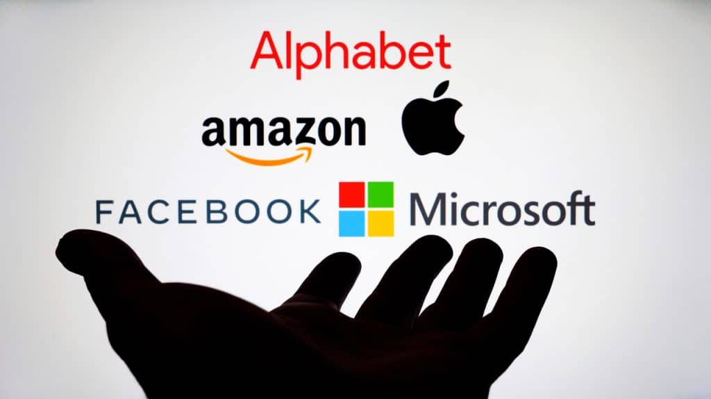 Ilustração das principais big techs: Alphabet, Amazon, Apple, Facebook e Microsoft