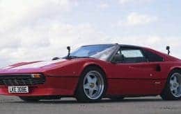 Empresa troca motor V8 de Ferrari 308 clássica por elétrico