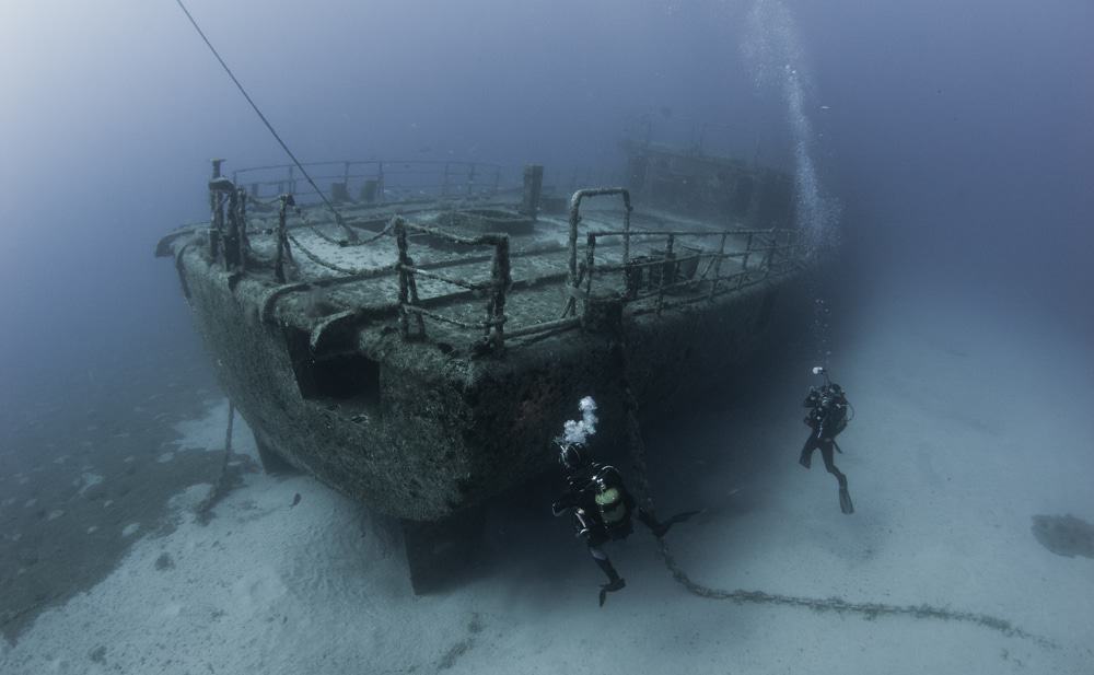 Destroços do Titanic no fundo do mar