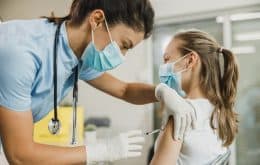 Saúde volta a pedir que pais procurem médico antes da vacinação de crianças