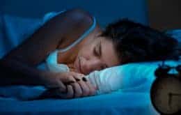 Nosso cérebro presta atenção em vozes desconhecidas durante o sono
