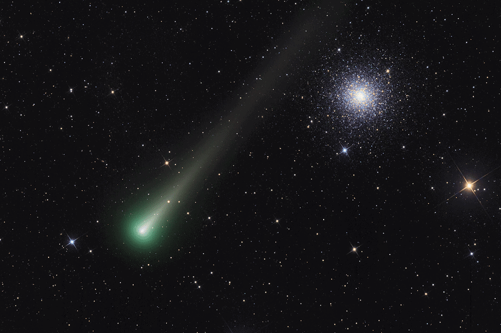 Cometa Leonard passando na direção do aglomerado globular Messier 3