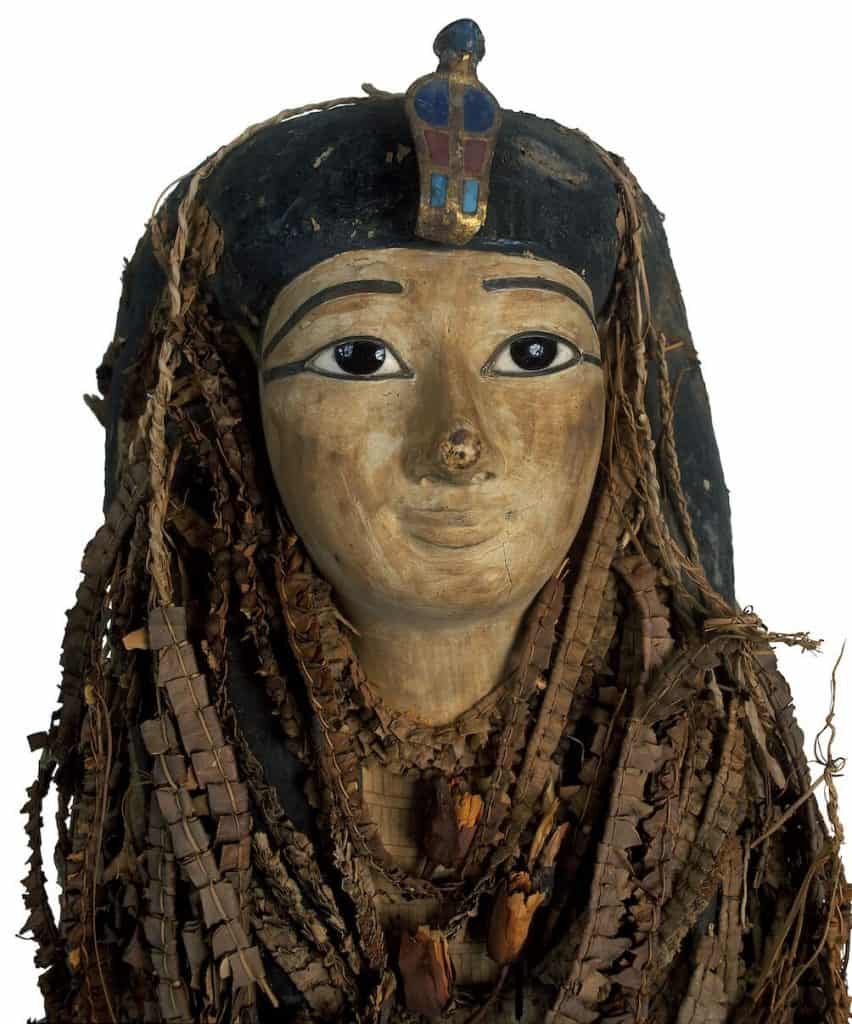 Foto mostra a máscara mortuária do faraó Amenhotep I