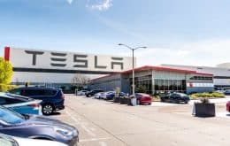 Elon Musk diz que fábricas da Tesla estão “queimando dinheiro” e não descarta falência em algumas unidades
