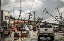 Já passa de 200 o número de mortos por tufão nas Filipinas