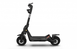 OKAI apresenta nova scooter com motor de alto desempenho  e condução leve