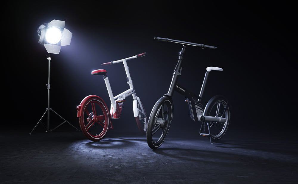 Duas bicicletas elétricas dobráveis da HonBike