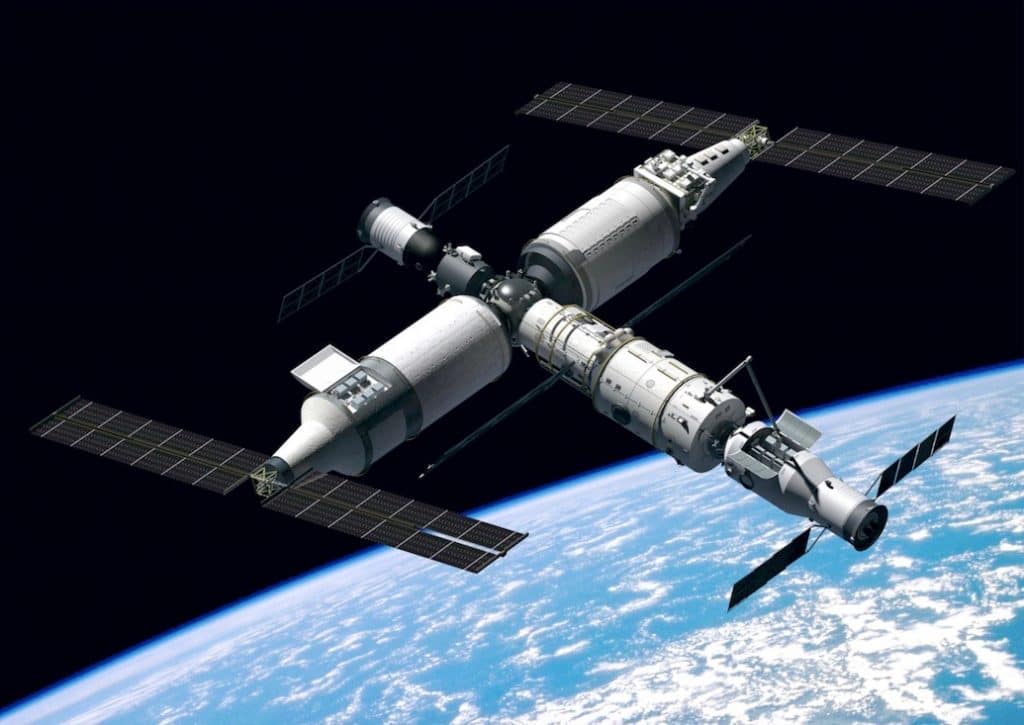 Ilustração artística da estação espacial de Tiangong completa da China na órbita da Terra. A estação está prevista para ser concluída até o final de 2022. Imagem: Adrian Mann/All About Space magazine/Future Plc