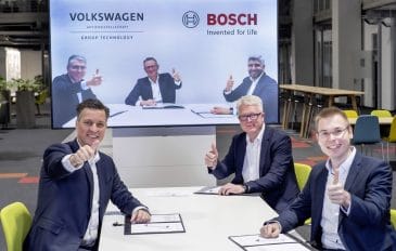 Executivos de Volkswagen e Bosch assinam acordo de cooperação