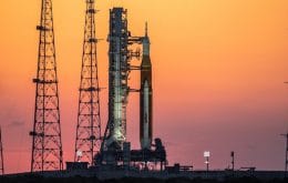 Teste do foguete SLS ficará para depois de missão com empresa privada, diz NASA