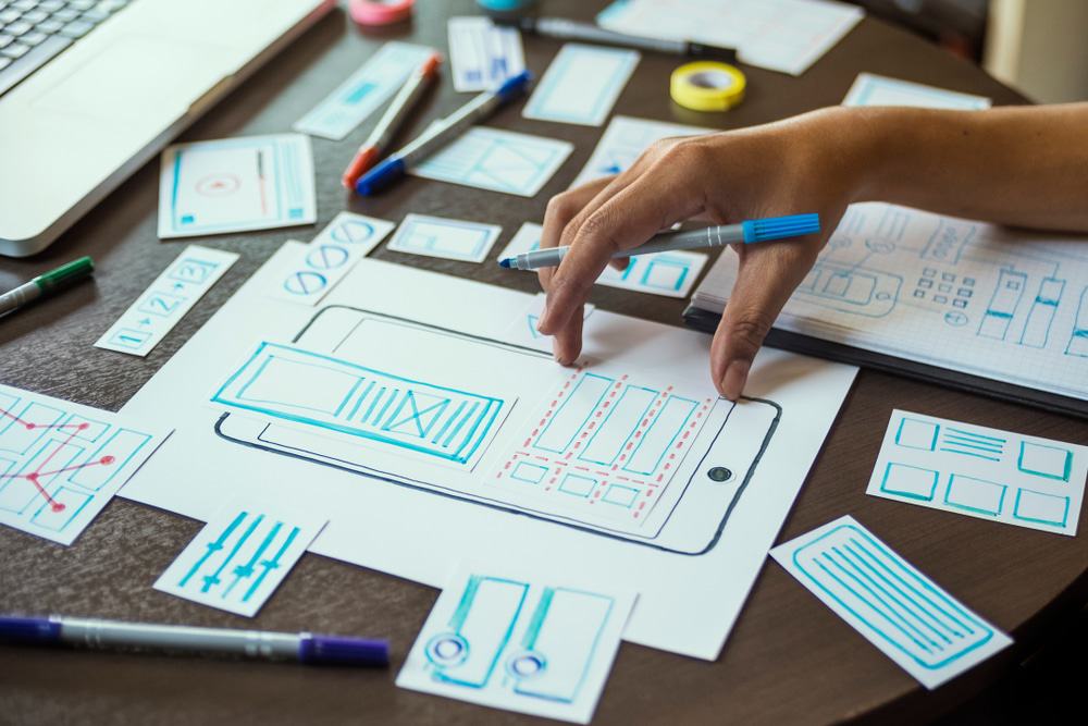 Desenvolvimento de aplicativo de planejamento gráfico para telefone móvel web. Conceito de experiência do usuário.