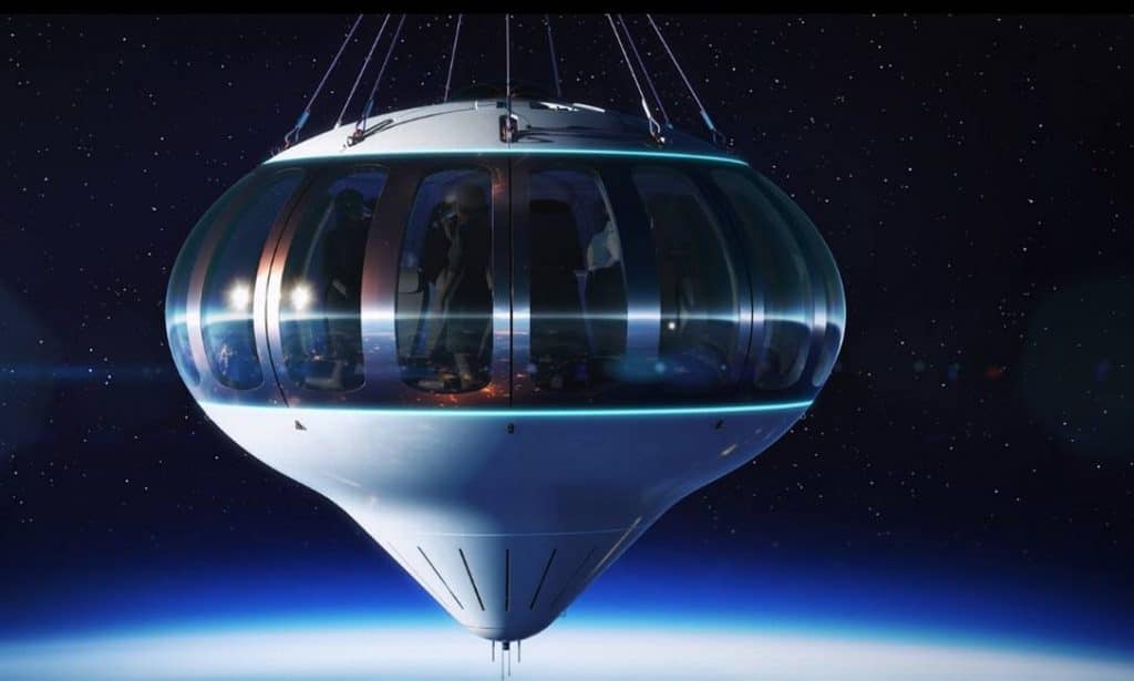 Veja imagens de uma cápsula turística que será levada por balão à estratosfera da Terra