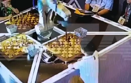 Robô russo quebra dedo de criança durante jogo de xadrez