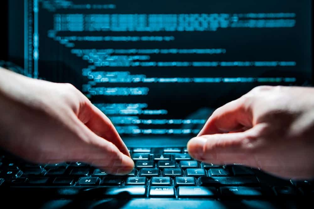 EUA oferecem recompensa de US$ 10 milhões por informações de hackers
