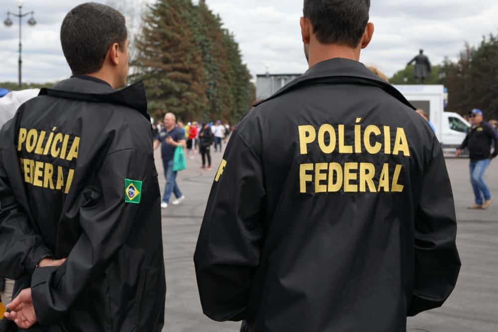 Polícia Federal inicia operação que combate crimes digitais