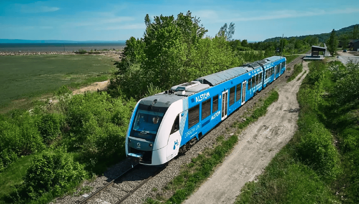North America receives its first hydrogen train