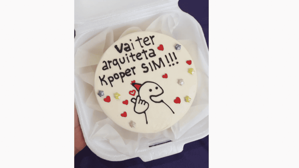 O que é o “flork meme” e como o fantoche foi parar em bolos?