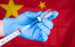 China vai aumentar vacinação de crianças e idosos após surto de pneumonia